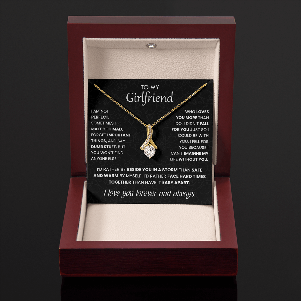 To My Girlfriend Necklace – Romantic Gift from Boyfriend