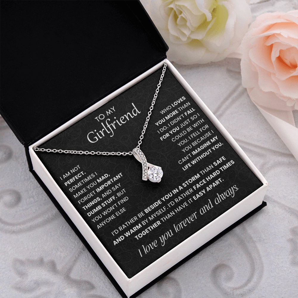 To My Girlfriend Necklace – Romantic Gift from Boyfriend
