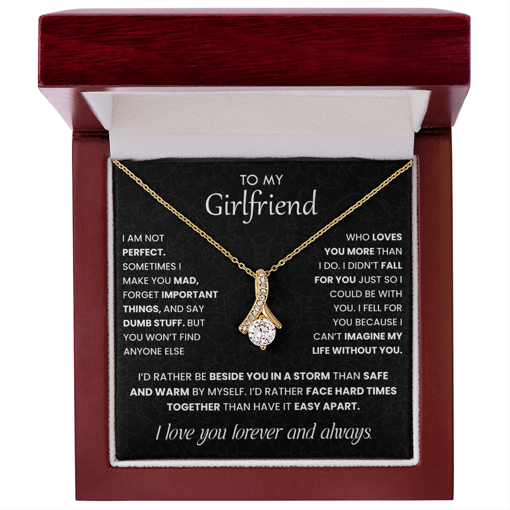 To My Girlfriend Necklace – Romantic Gift from Boyfriend