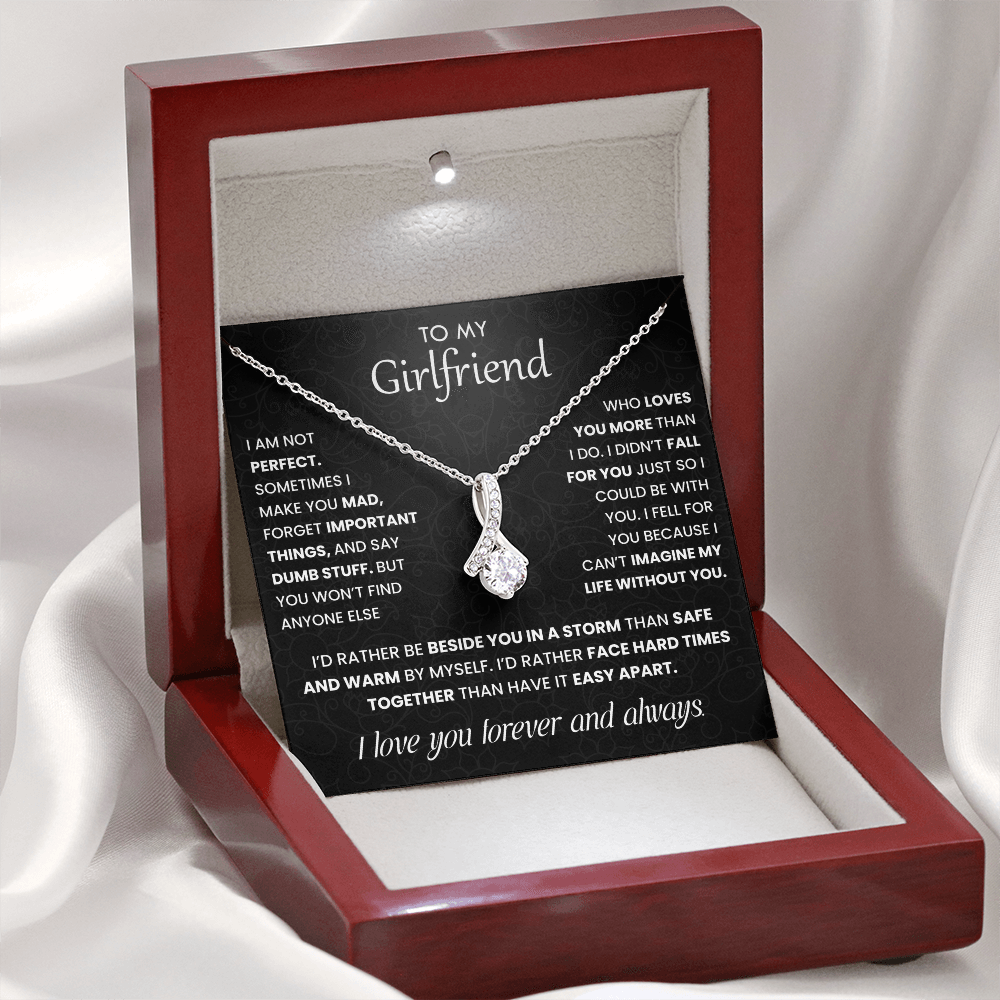 To My Girlfriend Necklace – Romantic Gift from Boyfriend